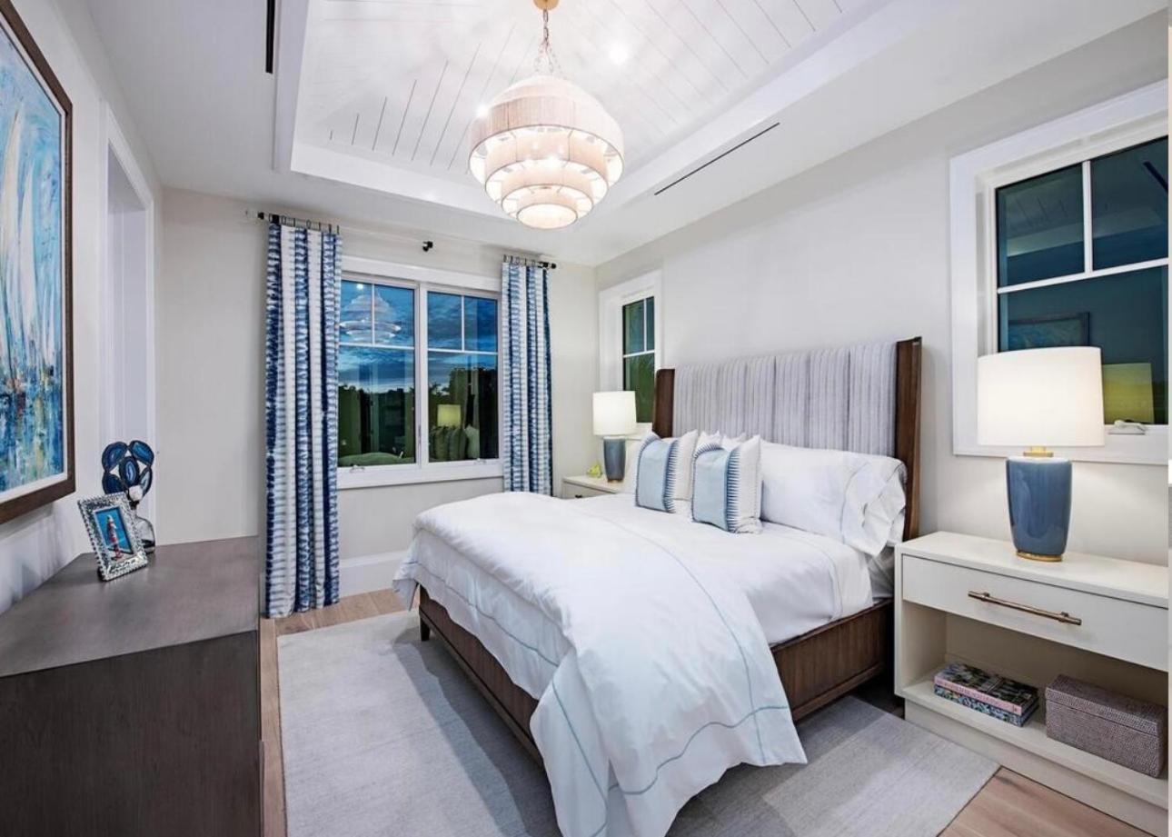 The Veteran Residents Villa Naples Exterior photo